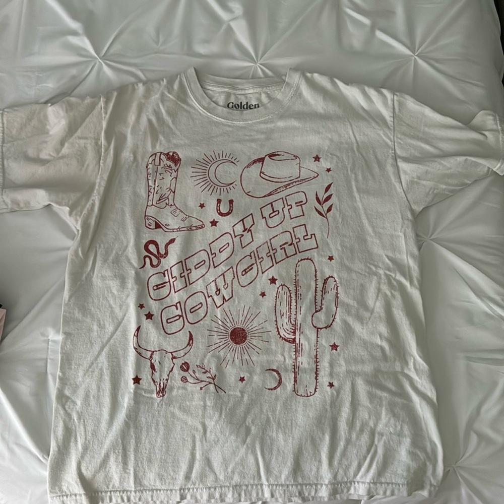 Women’s Graphic Tee